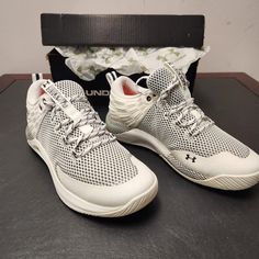 Under Armour  HOVR Block City Volleyball ShoeS Reviews